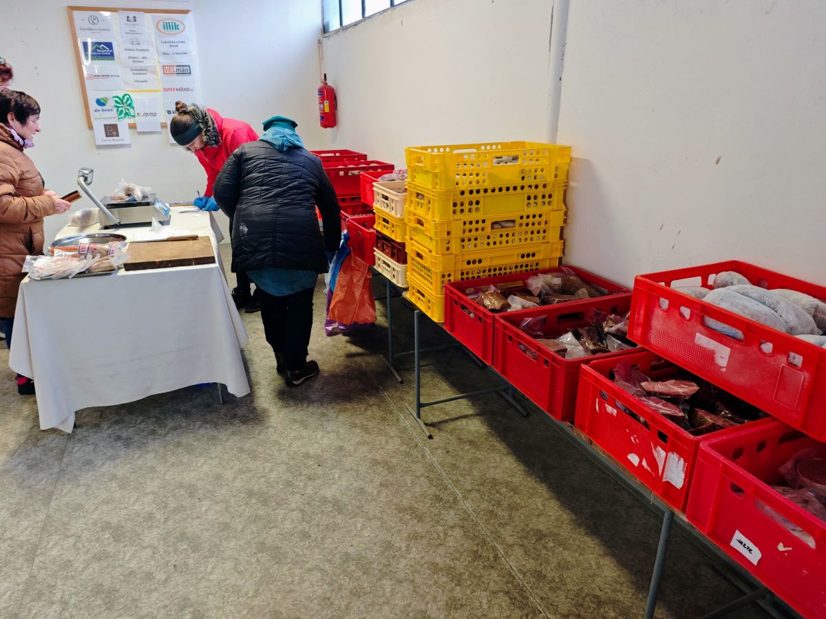 Na výstavě chovatelů v Bílovci 2026 nesměly chbět ani zabíjačkové lahůdky